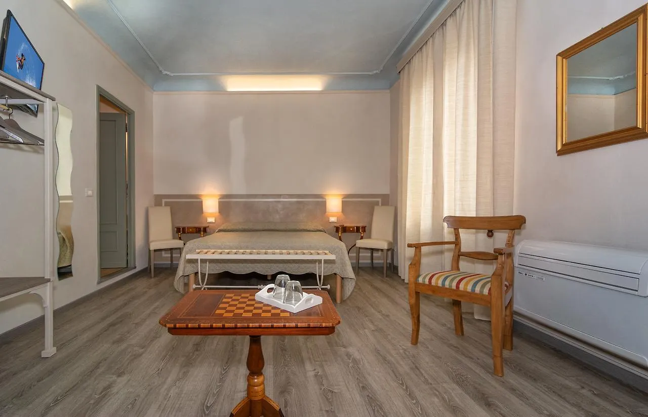 Le Camere Di Caterina Lucca 0*,  Italien